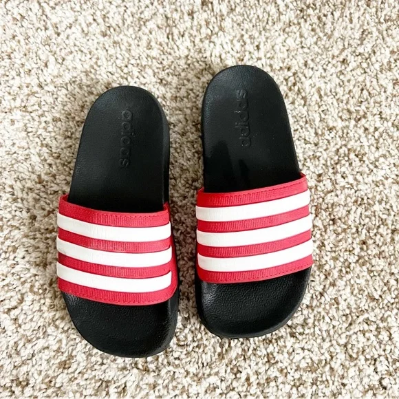 Adidas Kids Red and White Slide Sandals Size 13 - Picture 1 of 7